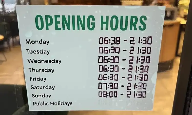 Starbucks Manchester Opening hours